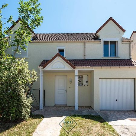 Family House In Disneyland Bmyguest Serris Exterior foto
